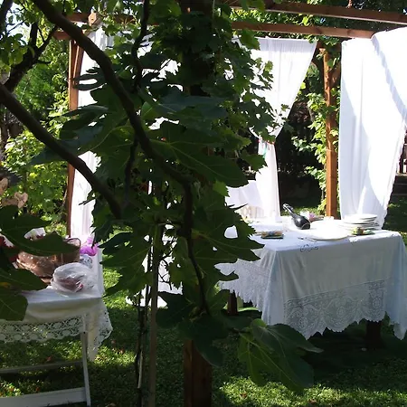 Di Manu Bed & Breakfast