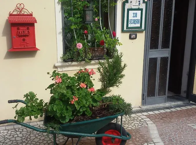 Di Manu Bed and breakfast 3*